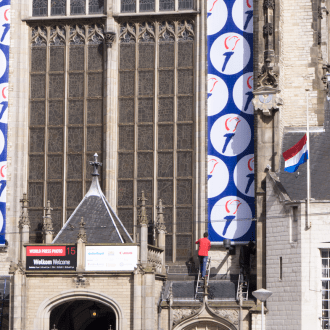 Vorbereitungen für die nationale Gedenkveranstaltung in der Nieuwe Kerk